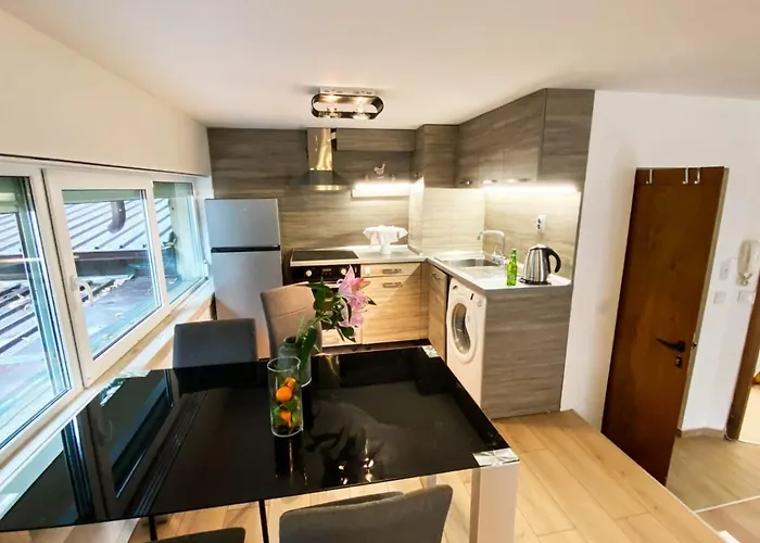 Апартамент Stylish Apartment, Very Good Location! *