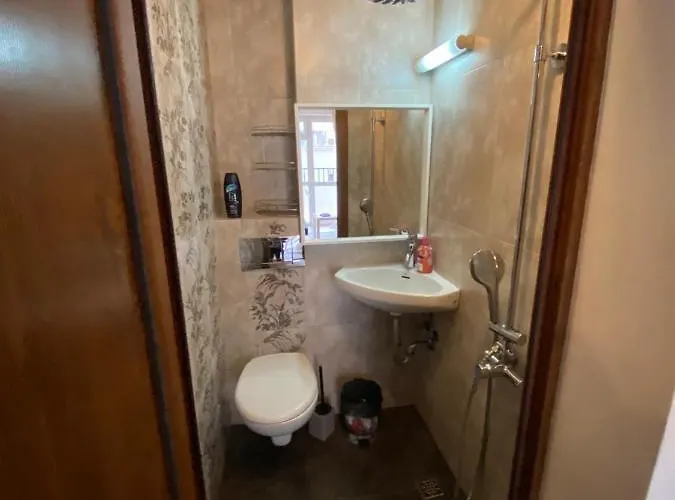 Stylish Apartment, Very Good Location! Апартамент *